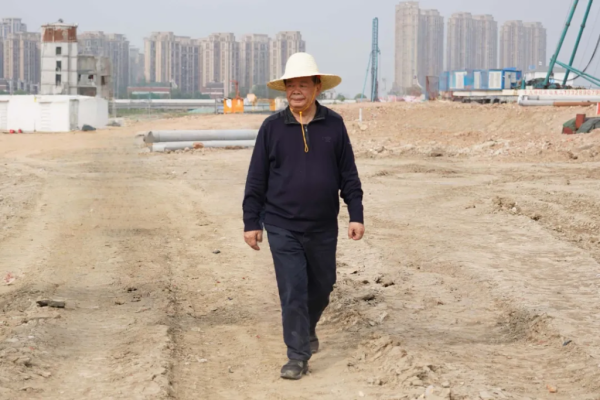 网上配资平台开户炒股 曹德旺在福耀科技大学开学典礼致辞：教育绝不能脱离实际